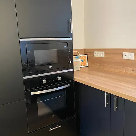 Recent, Plages A Pied, 3 Chambres, 95 M2, Jardin Et Parking Apartment