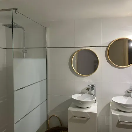 Recent, Plages A Pied, 3 Chambres, 95 M2, Jardin Et Parking La Ciotat